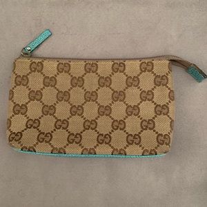 Vintage Gucci makeup bag 💄